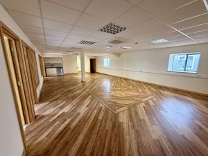 Photo 7- click for photo gallery